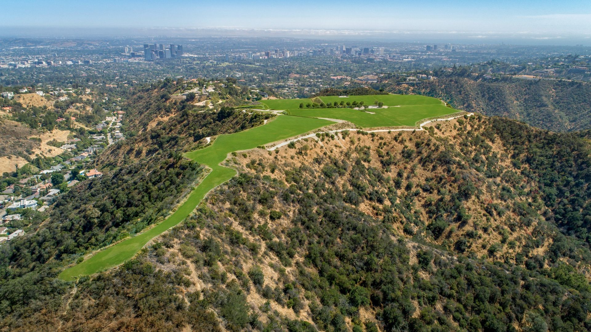 Billion with a ‘b’: Prized Beverly Crest acreage aims for ...